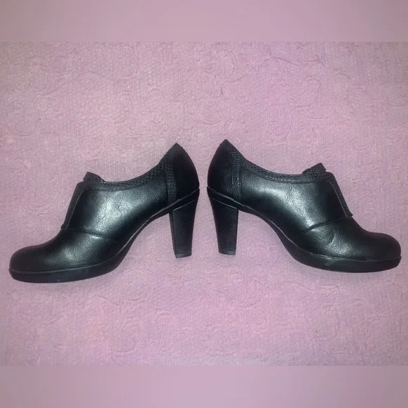 🆕 SnakeSkin Booties 🐍🖤 - Picture 7 of 11